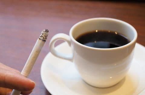 总睡不好的人，谨记：早1忌，中午1不要，晚上4不做，防老得早