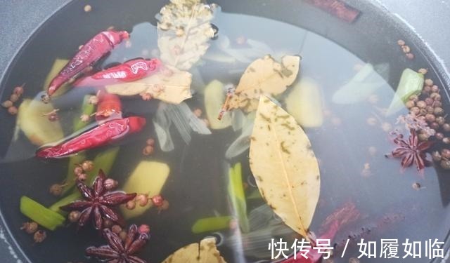腌鸡蛋只放盐就错了,只需多加2步,个个流油起沙,做法零失败