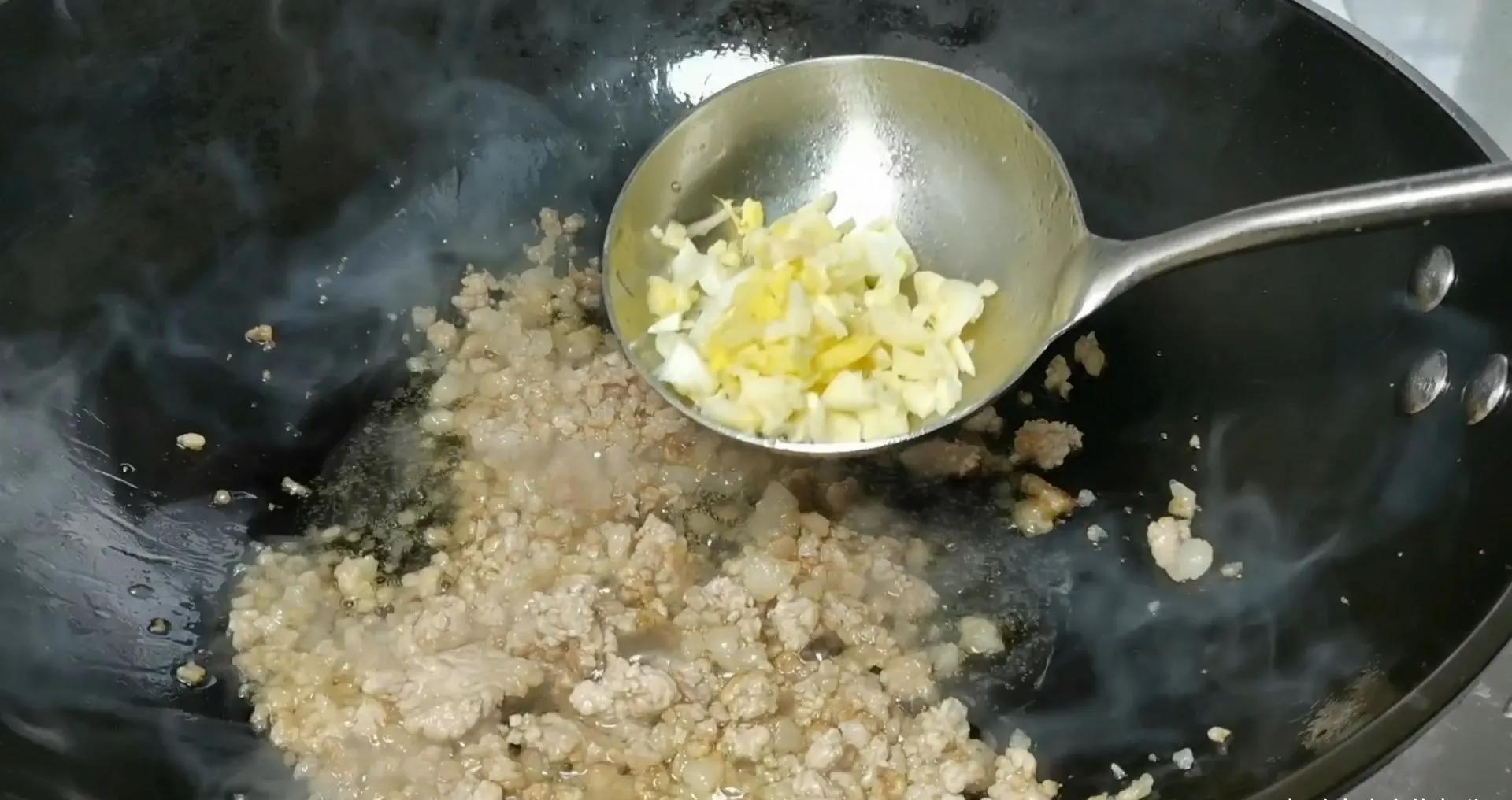 自从学会了粉条的做法,我家每隔几天就做一次,实在太好吃