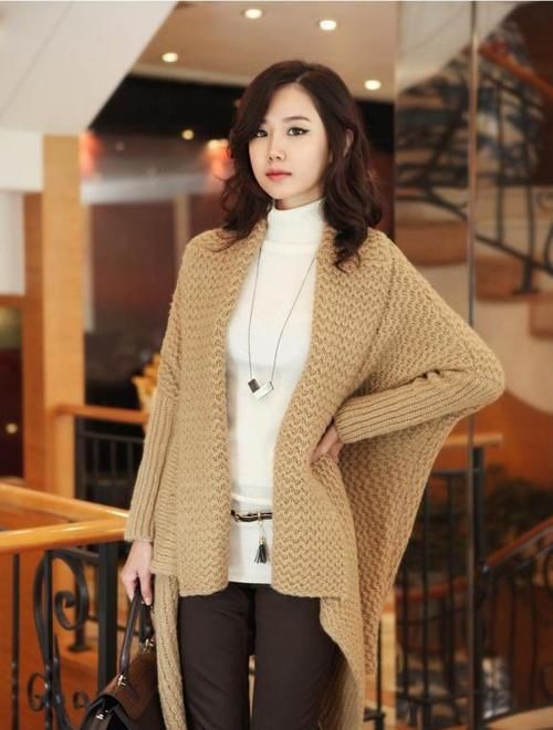  温暖|美女穿搭：小姐姐爱穿温暖的外套，温婉气质展露无疑啊