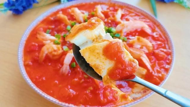 老少|虾仁豆腐蒸鸡蛋，再配上西红柿酱，好吃又营养，老少都爱的下饭菜