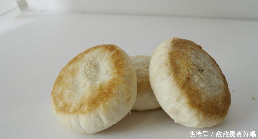 糕点别再出去买了,教你在家做绿豆饼,孩子抢着吃!