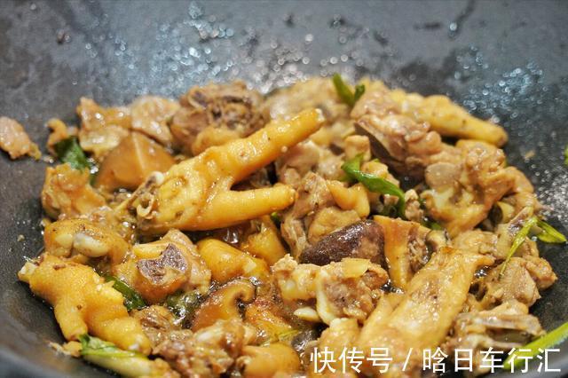 腥味|炖鸡肉,不能直接焯水,还需多做1步,鸡肉鲜香嫩滑,没腥味