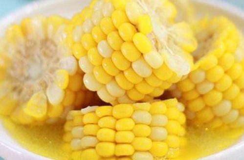 玉米和此物煮一煮，睡眠好了、皺紋淡了，女人不想顯老可以試試