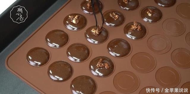 黑巧克力|手残党看过来，没有难度的网红饼干，巧克力脆脆，制作过程很简单