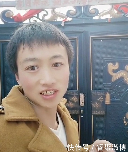 哥家门,村民情绪激动夺锤,朱之文助理发声