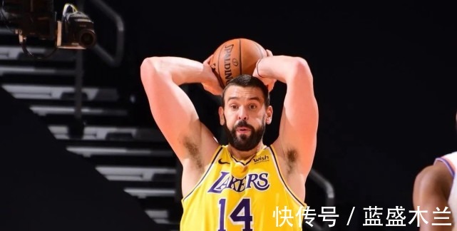 王哲林|小加单换王哲林冲上热搜!灰熊2年5次送温暖,湖人赚大了!
