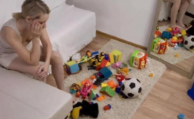 空空如也|哈佛研究家里这3个地方越乱,孩子的大脑越发达,父母别瞎勤快