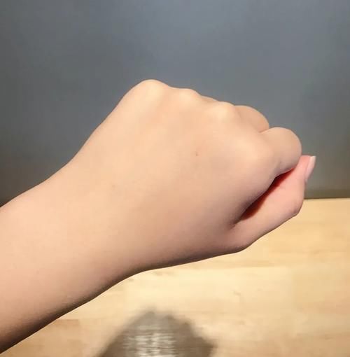 为什么一到卸妆前，我就那么美？|我的化妆台C位 |为什么一到卸妆前，我就那么美？\＂,\＂i10\＂:\＂我的化妆台C位