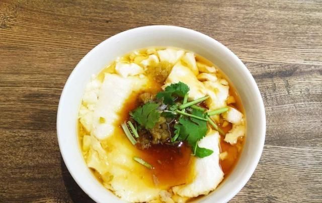 做豆腐脑时，不要再加石膏了，加点它，做出的豆腐脑嫩滑如果冻