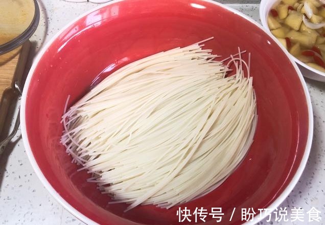 江西拌粉,和煮方便面一样简单,快收藏,下班后5分钟就能搞定