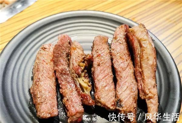 牛排馆|为什么西方人吃全熟牛排没事，在中国吃全熟牛排，会被嘲笑呢