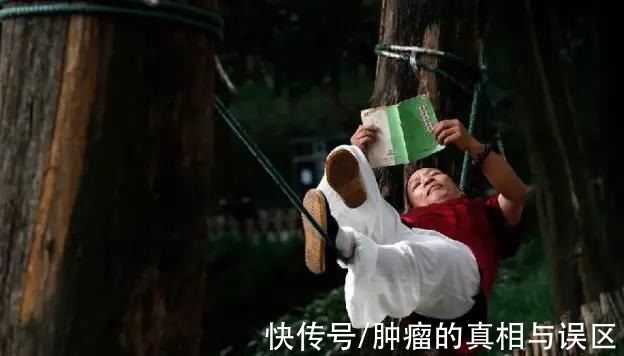 癌症患者|吃草药练睡绳，喉癌晚期的他已安全挺过10年，奇迹是如何发生的？