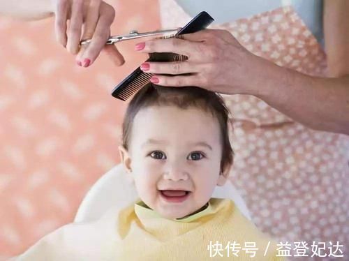 毛发|同样是宝宝,为什么发质浓密度不同?头发养护要从娃娃抓起