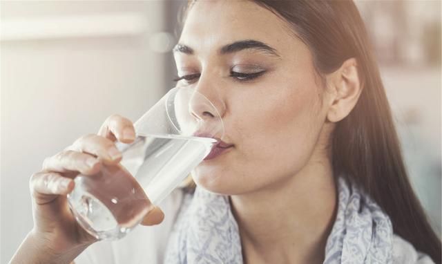 吸烟|血管的“去污剂”不是芹菜，平时紧着吃，给血管冲冲澡，血脂降了