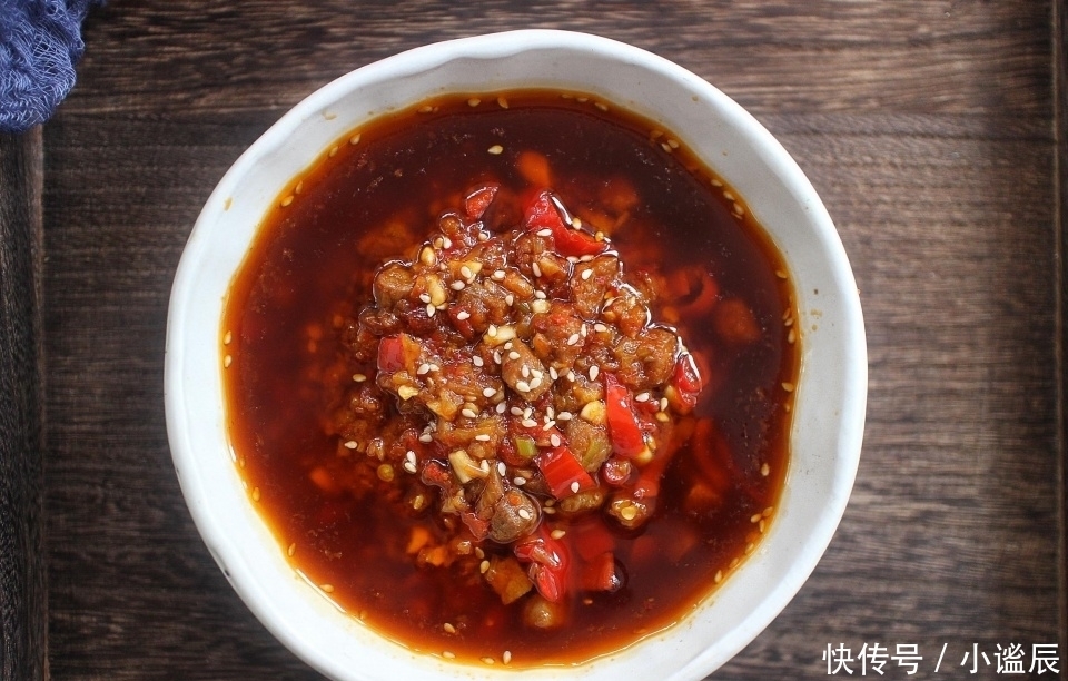 首次公开老妈秘制牛肉辣酱配方,吃了20多年,依旧没吃腻