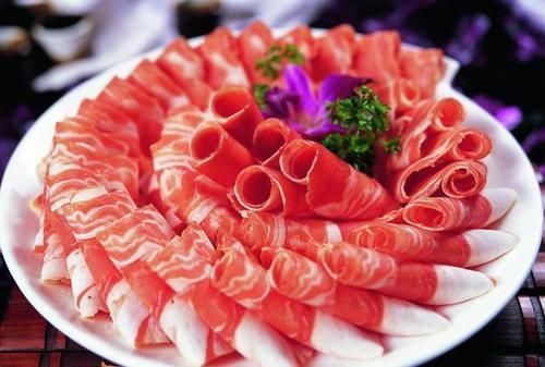 温水|胃病患者可以吃“羊肉”吗?医生提醒:秋季养胃,3种肉要少吃