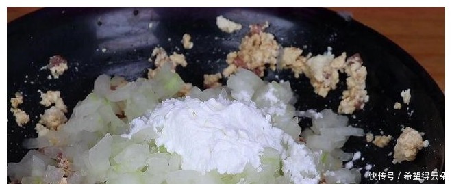 水淀粉|冬瓜最好吃做法,花2年研究,我家一周吃6次,不炒不煮,太香了!