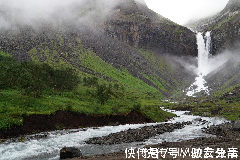 水位|长白山天池海拔2100多米，没有任何河流汇入，天池的水怎么来的？