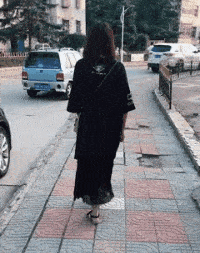 |搞笑GIF:现在白素贞伙食都这么好了?