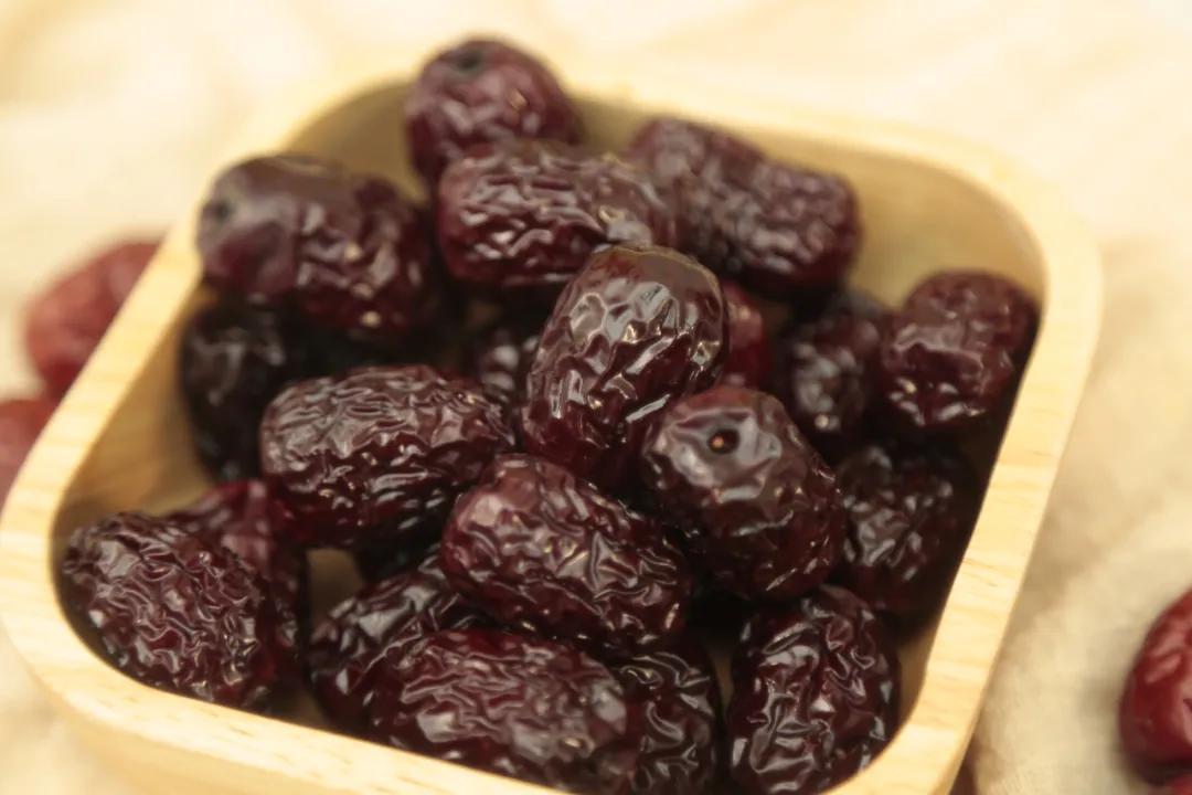桂圆红枣茶|大枣这样吃,功效翻几倍!每天吃3颗,气血足,脾胃好