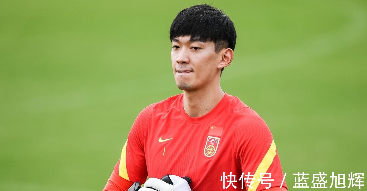 |凌晨两点!中国国足传出消息球员又有“搞笑”表态,连自己都骗!