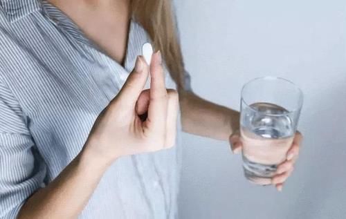 西红柿|吃西红柿会伤肝？想要养肝护肝，“这2种食物”尽量少吃