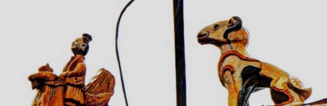 檐脊!沈阳故宫崇政殿的檐脊上,脊兽中多了马和羊,专家说:是这个原因