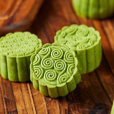 面团|抹茶奶黄流心月饼