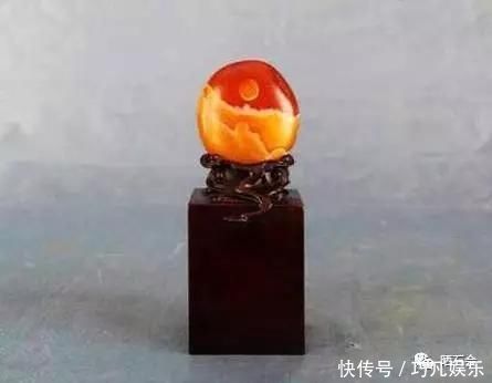 这三块玛瑙石,180万成交