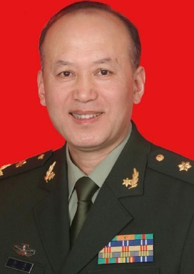 话剧团|郭达翻盘史:从养猪工人到春晚钉子户,20年不下台的背后谁在支撑