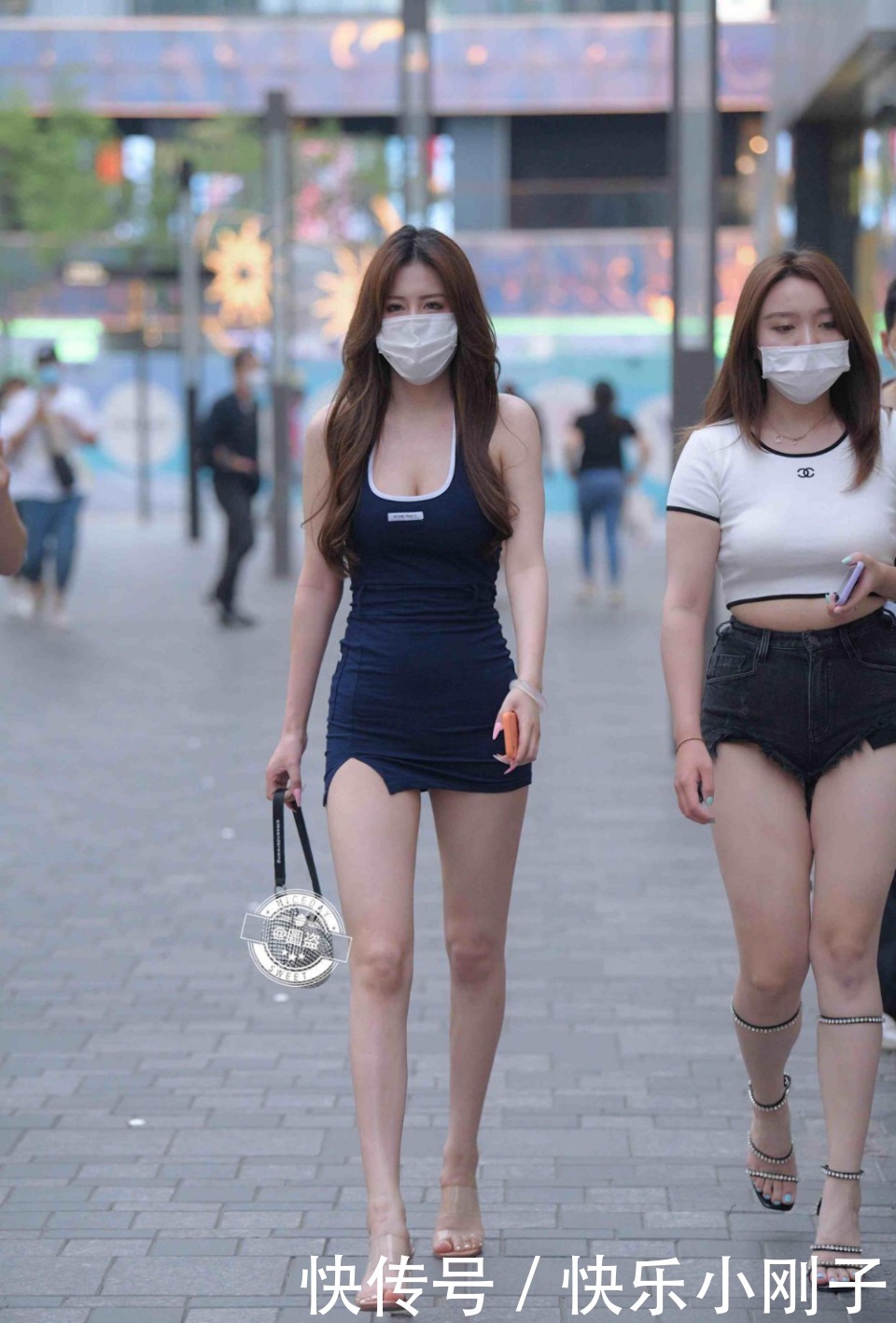 紧身衣|时尚精致的连衣裙穿搭衬托优美的线条,时尚女生都喜欢,淡雅大方