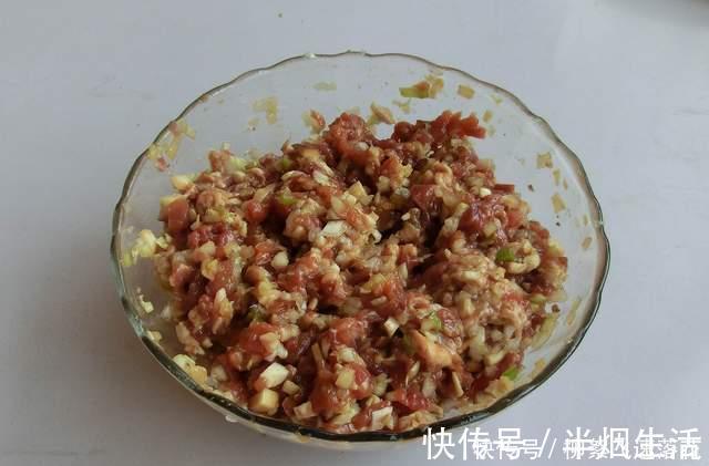 白菜做馅别直接拌，面点师告诉你详细做法，饱满不出水，鲜香好吃