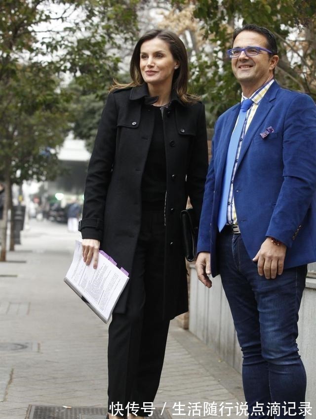 穿搭 降温怎么穿搭西班牙王后抗冻有一套,时尚并不意味着一定露腿!