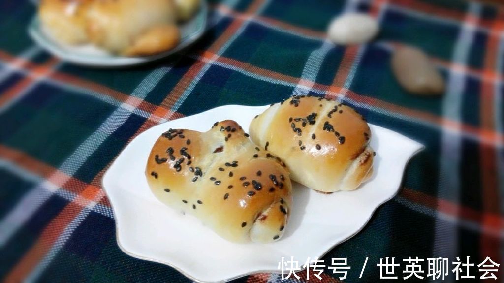 蜂蜜|蜂蜜小餐包制作方法,香甜可口,制作简单