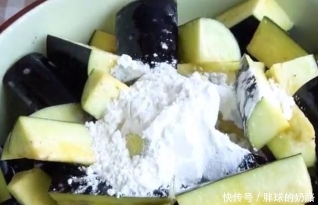  好吃|2个茄子，2个鸡蛋，我家一周吃5次，实在太好吃了，拿肉都不换