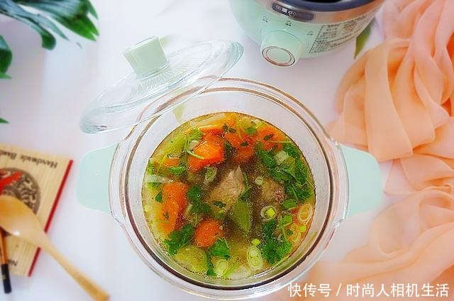 滋补|入冬了,多给家人做这汤,简单省事,双重滋补,应季而食温暖过冬