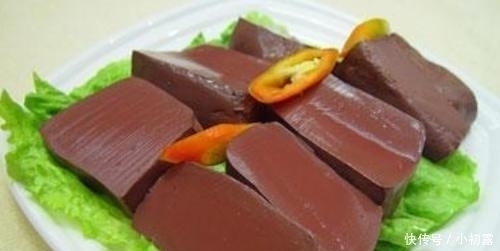 吃猪血拉出黑便, 是在排毒吗 专家终于说实话了, 早知早健康!