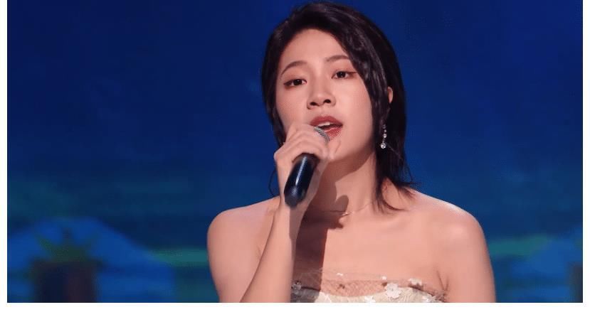 《中国好声音》廖昌永选曲,陈文非被压的不行,唱和声都是她的活