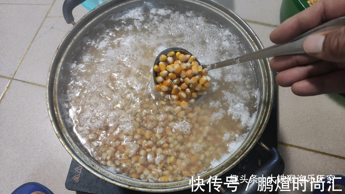 这才是玉米最牛用法,学会之后,狂拔大鲤鱼十拿九稳哦!