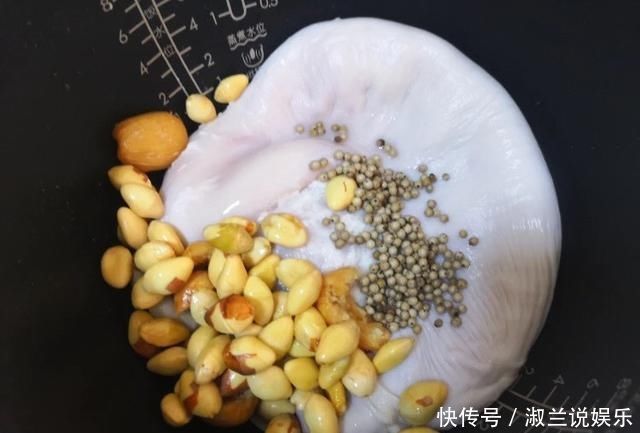 同样是胡椒,选黑胡椒还是白胡椒老厨师教你一招,知道不再瞎买