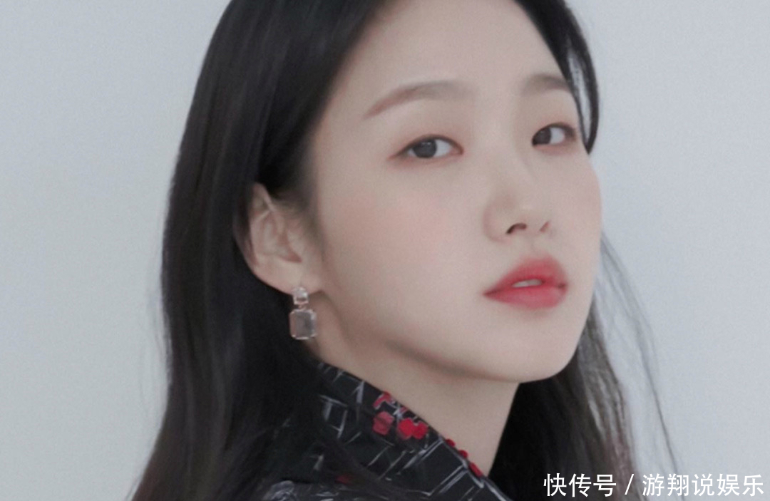 告别冬季沉闷,娜扎热巴都在画彩色眼线,个性又吸睛,时髦精必备