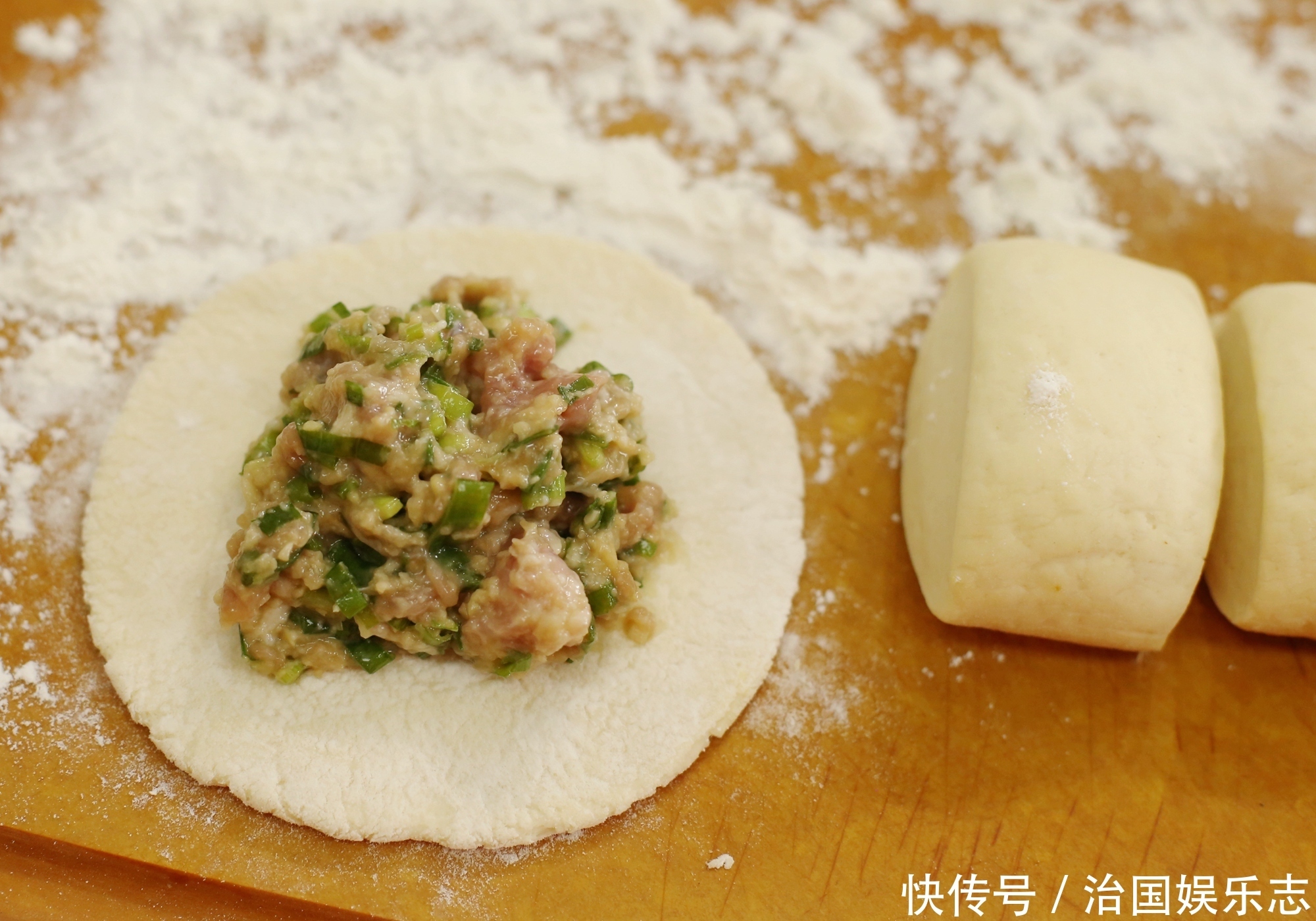 莲藕|肉饼吃了几十年，如此做法第一次，太香了，好吃不上火！