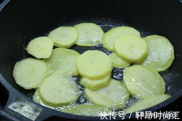 干锅鱼|海边人做鱼太香了,我一周吃三次,雷打不动,碗底汤汁都不放过