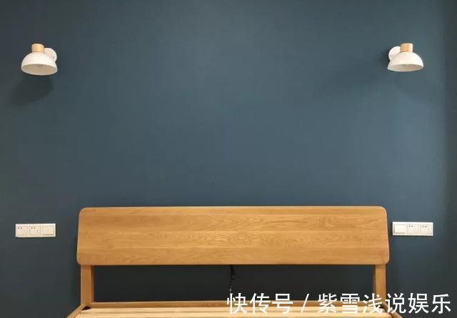 书房|老婆坚持在沙发背后“打矮柜”,挤出小书房!聪明极了,晒晒全屋