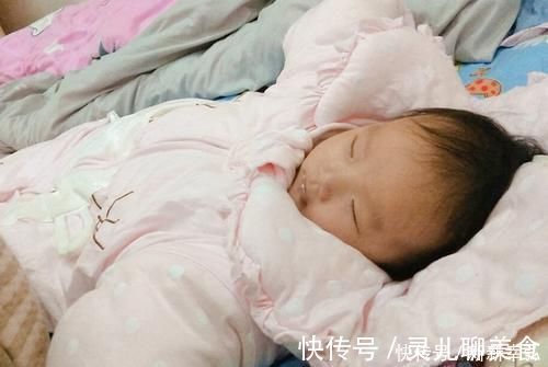 儿科医生|熟睡中的宝宝该不该叫醒？遇到这三种情况千万别犹豫，是为了娃好