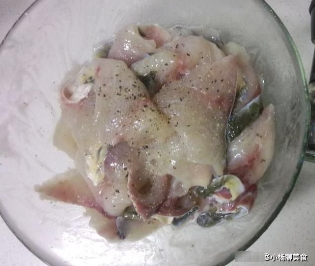 鲜嫩|做酸菜鱼时,牢记这3点,鱼片不碎,鲜嫩入味