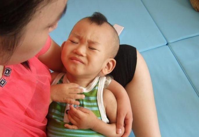 积食|孩子积食要不要饿一饿?家长记住3点做法,避免孩子积食,少生病