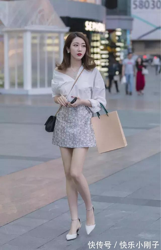 高跟鞋 连衣包臀裙,让身材凸显的淋漓尽致,单排扣的设计简约气质