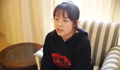 她是《好聲音》最年輕冠軍,因“另類”走紅,才一年就淪為路人!